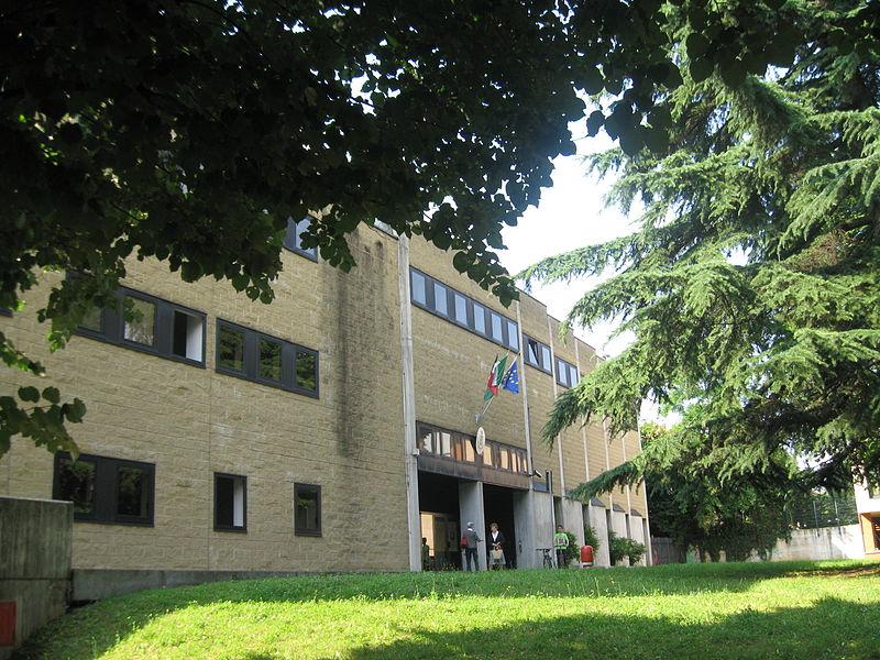 Selezione pubblica, per esami, per la copertura di un posto di agente di polizia locale, categoria C, a tempo pieno ed indeterminato, per il settore polizia locale. 